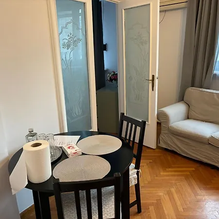 Imondo * Βουκουρέστι